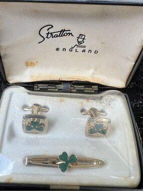 Vintage 1960’s Stratton  Shamrock Cufflinks and Tie Bar - Green
